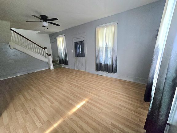 4th image of 113 1st St
