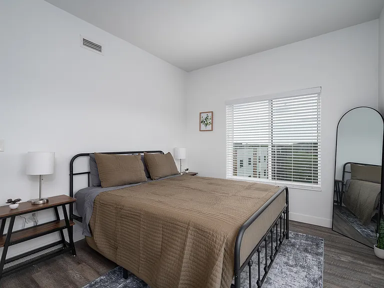 511 3rd Ave SW #427 — Photo 9