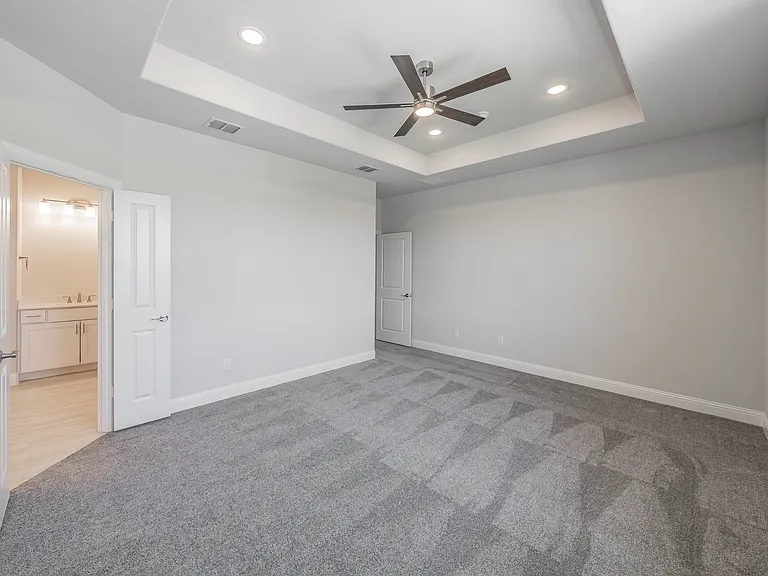 241 Gardenia Dr — Photo 38