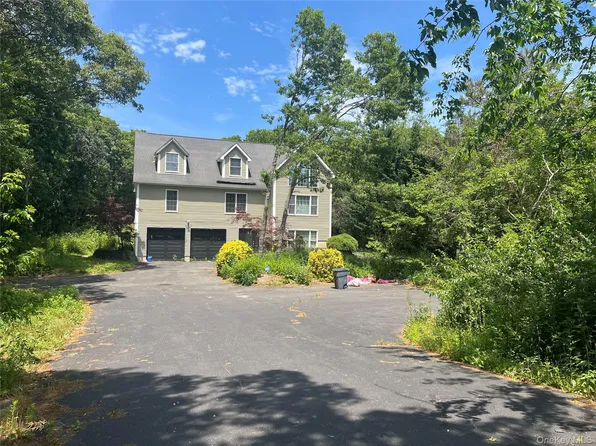 131 Long Island Avenue, Holtsville, NY 11742