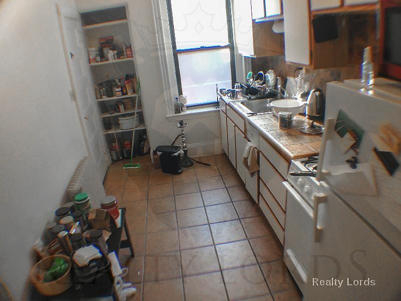 2nd image of 235 Harvard Ave APT 04