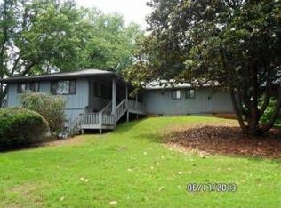 6210 Holland Dr, Cumming, GA 30041