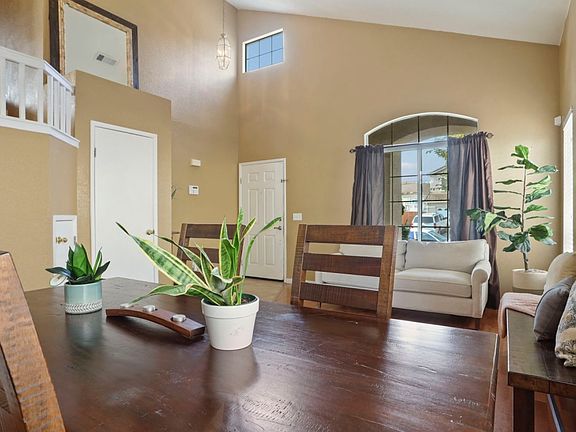 3rd image of 1858 Gordon Verner Cir