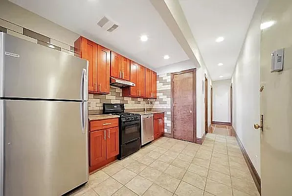 Rented by Compass | media 12