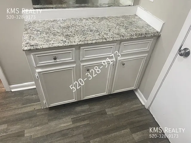 221 Southbrook Dr — Photo 24