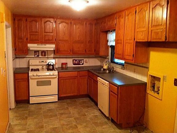 3rd image of 10728 Dunaway Dr