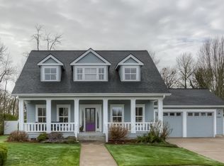 1031 SE Barberry Ave, Dallas, OR 97338