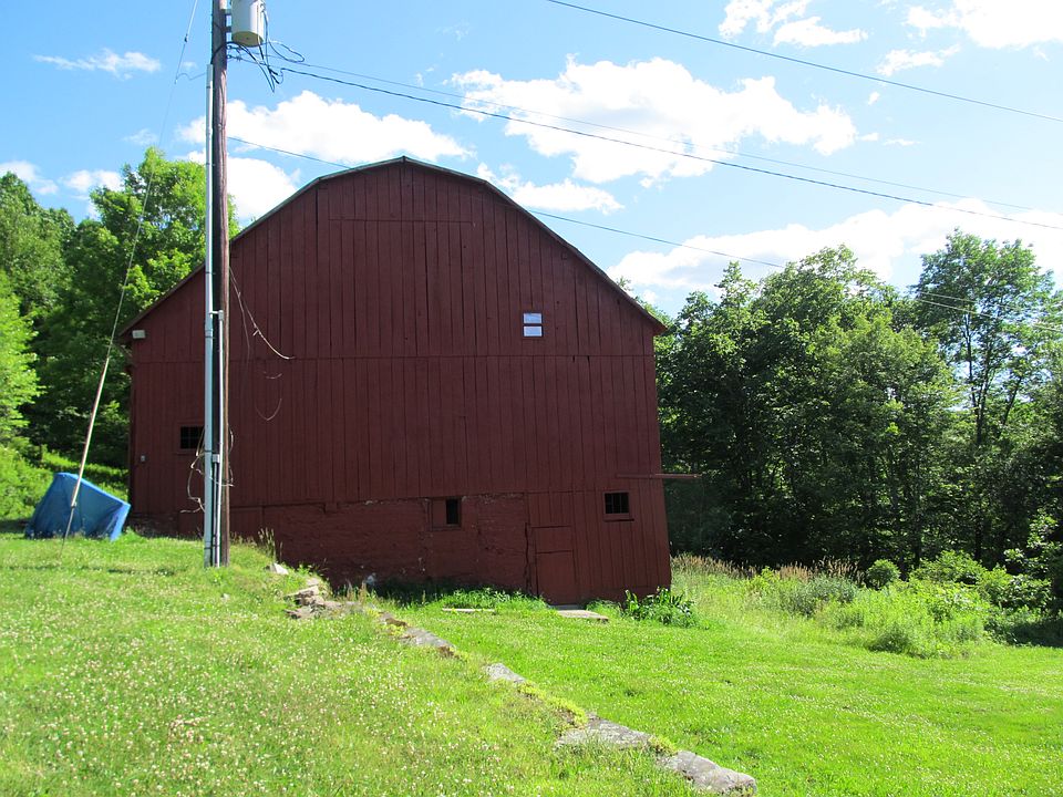 2nd image of 299 Swamp Rd