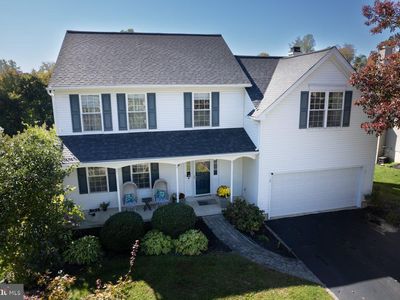 302 Woods Edge Ln, Downingtown, PA, 19335
