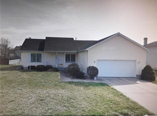 4744 Mission Dr, Decatur, IL 62526