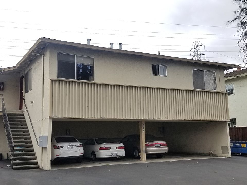 1st image of 672 Johanna Ave