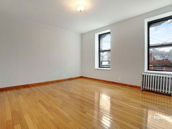 2nd image of 201 W 83rd St APT 2D