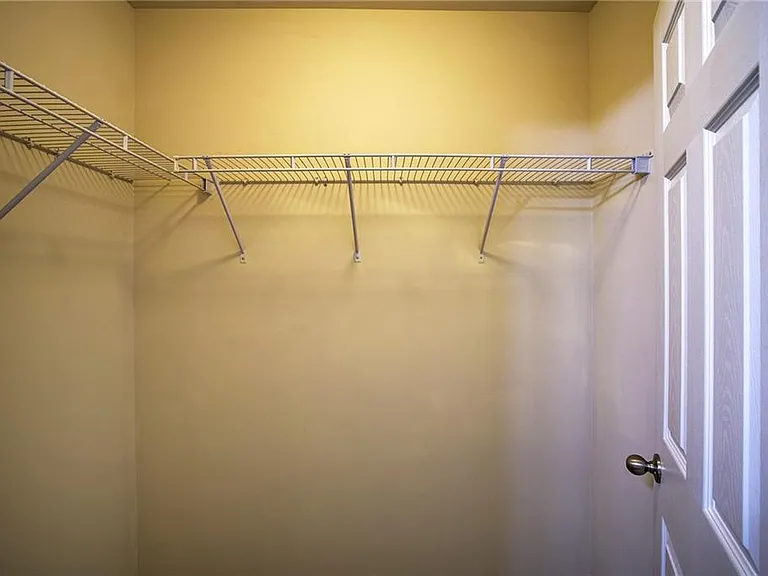 2247 Landing Ridge Dr — Photo 18