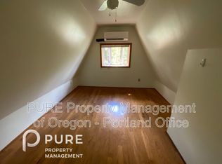 10321 NE Oregon St #B, Portland, OR 97220