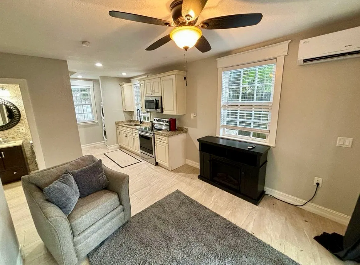 1 bed, 600 sqft, $1,400 — Photo 2