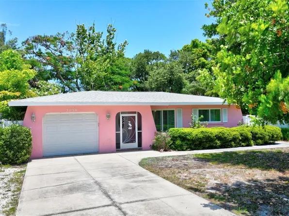 2730 Sunset Beach Dr, Venice, FL 34293