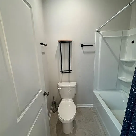 719 Saffron Blvd — Photo 16