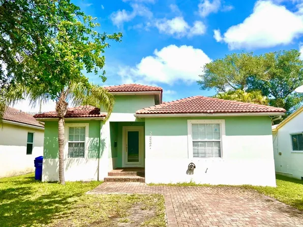 2537 Dewey St, Hollywood, FL 33020