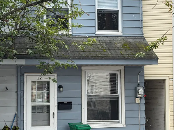 52 W North St, Carlisle, PA 17013
