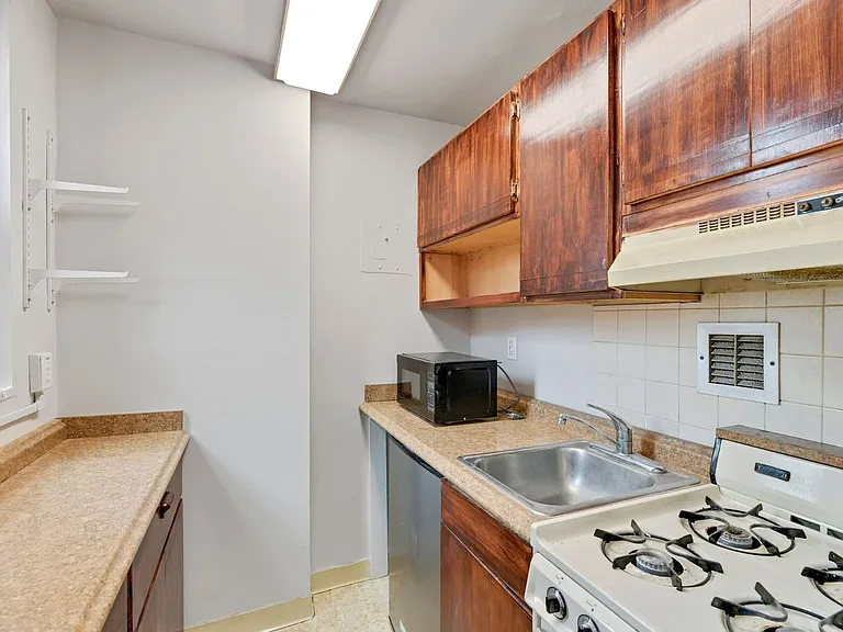 1021 Arlington Blvd #914 — Photo 14