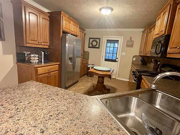4th image of 500 E Greenfield Dr