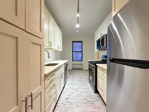 1809 Albemarle Road image 2 of 10