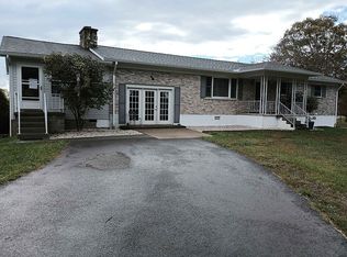 34 Harper Farm Ln, Nimitz, WV 25978