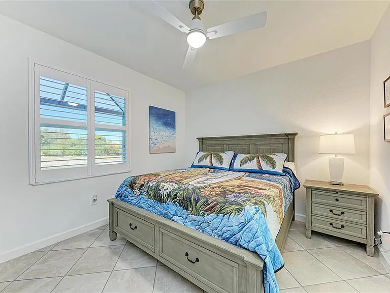 8613 Seasalt Loop — Photo 38