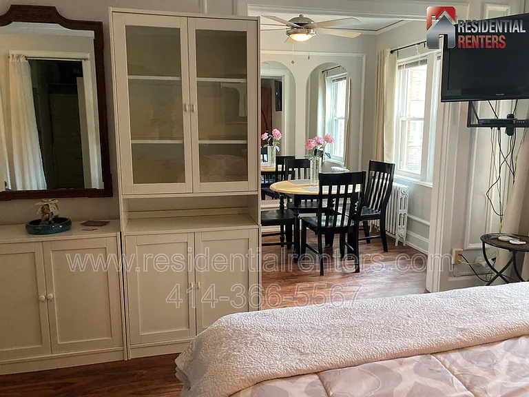 1028 E Juneau Ave #209 — Photo 12