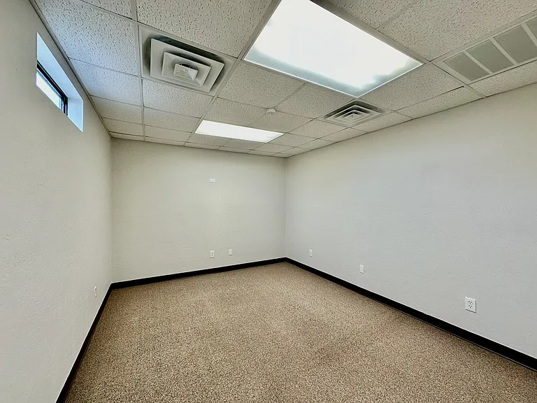 115 W College St #103 — Photo 7