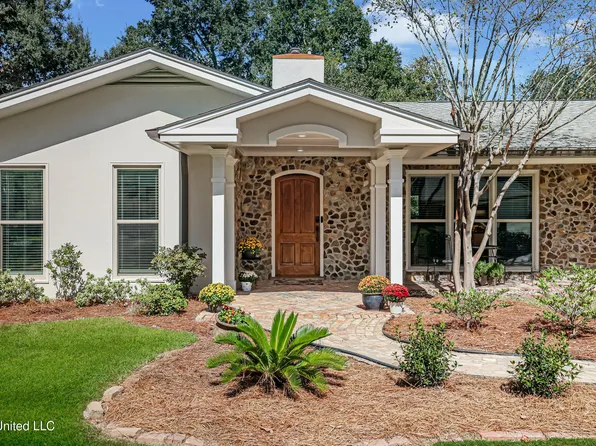 2604 Evergreen Ln, Biloxi, MS 39531