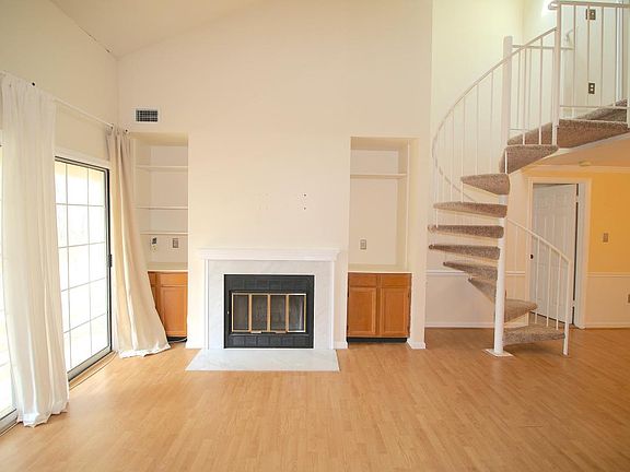 3rd image of 12365 Wadsworth Way