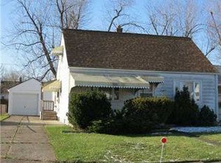 8 Nina Pl, Cheektowaga, NY 14215