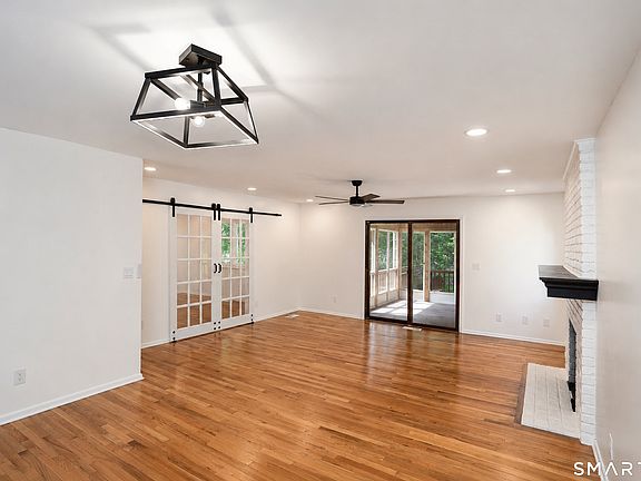 2nd image of 126 Hunters Creek #126
