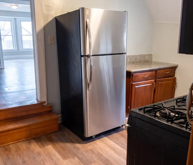 217 W Tupper St #2 — Photo 2