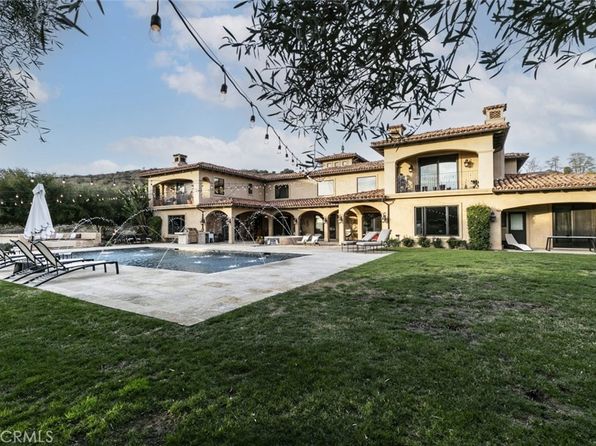13306 Nightsky Dr, Camarillo, CA 93012