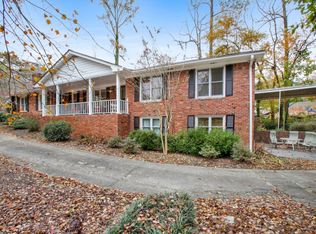 2570 Pinewood Dr, Marietta, GA 30068