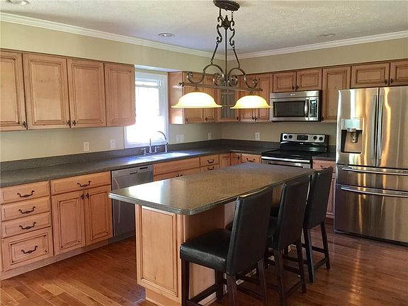4th image of 6256 Canterbury Ln