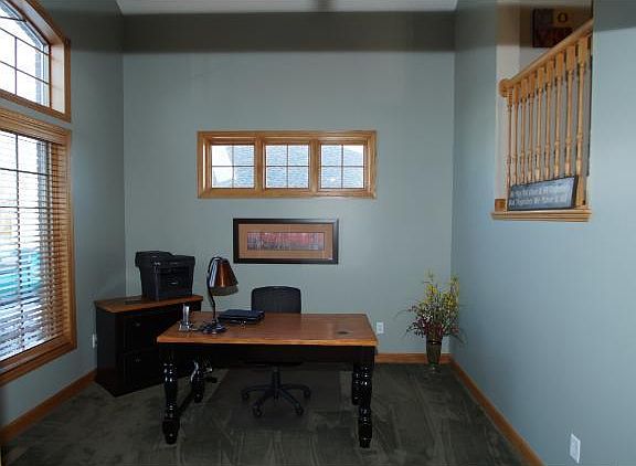 3rd image of 11418 Ashbury Cir N