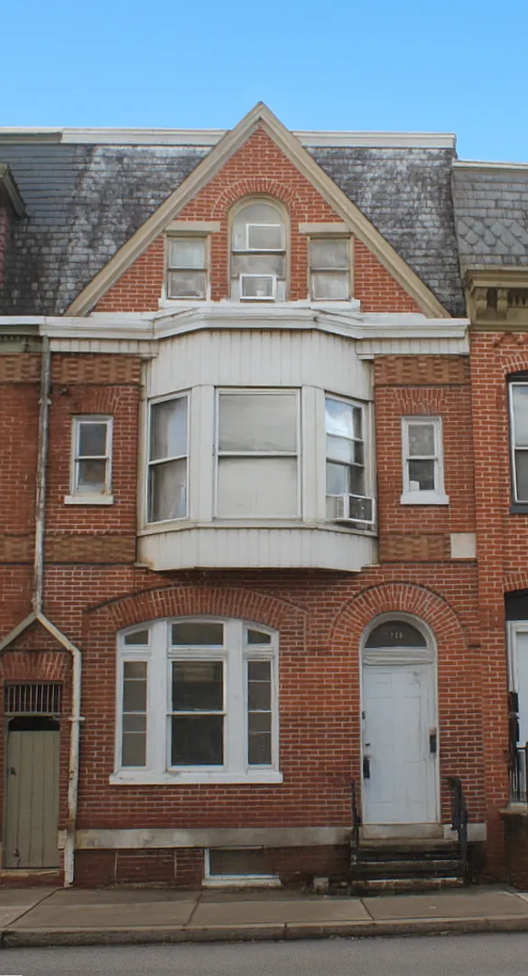 Building Photo - 310 E King St #1