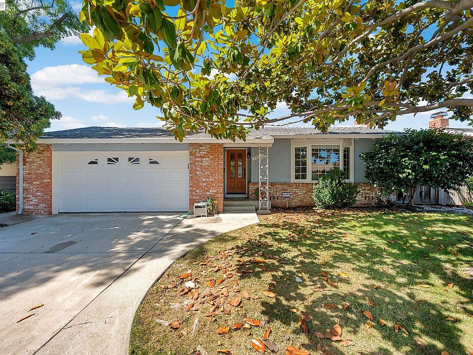 1st image of 35843 Salvador Ct