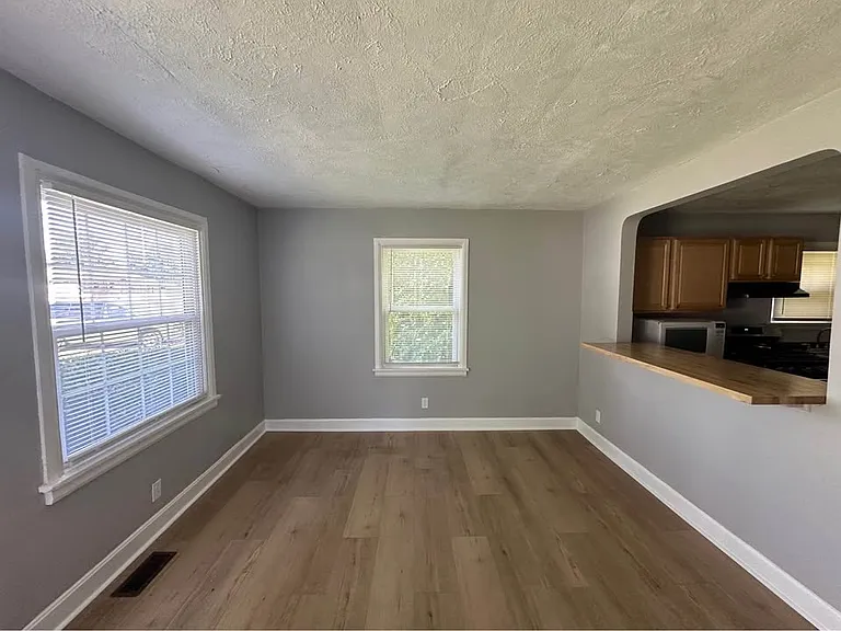 4017 Taylor Blvd — Photo 9