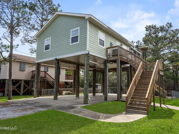 5063 Ruby St, Bay Saint Louis, MS 39520