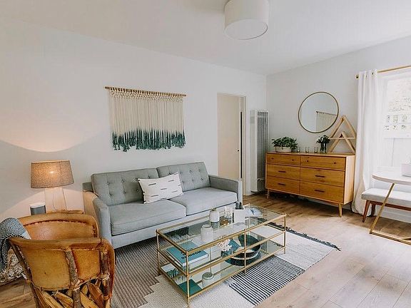3rd image of 3056 Juniper St