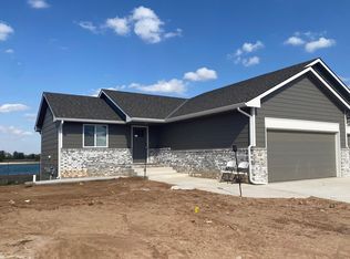 828 E Sunset St, Goddard, KS 67052