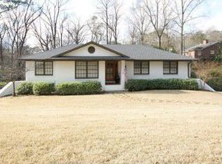 1304 Wickford Rd, Vestavia Hills, AL 35216