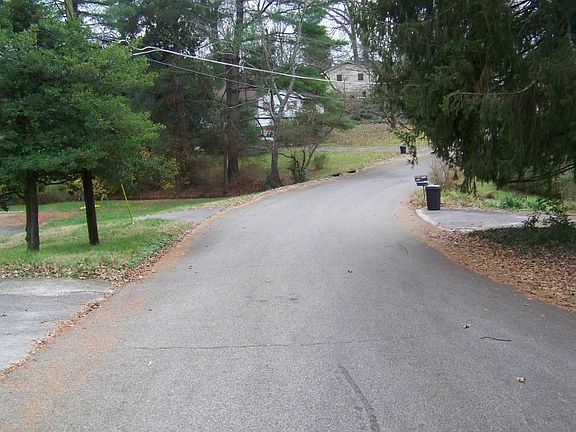 4th image of 3342 Chantilly Dr