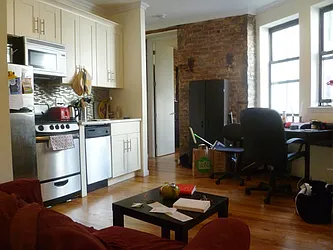 Rented by (Legacy) NY Quality Living Uptown