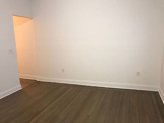 5th image of 11-13 Gifford Ave #4D