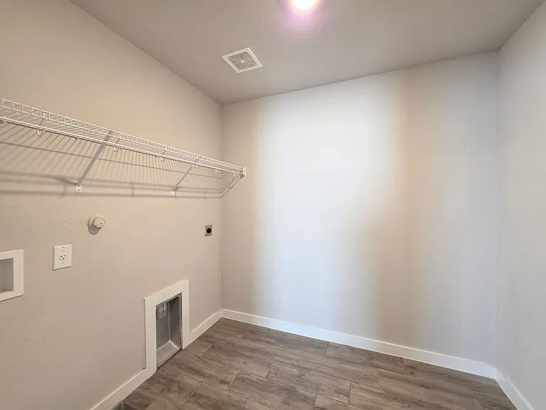 724 Fort Leonard — Photo 19